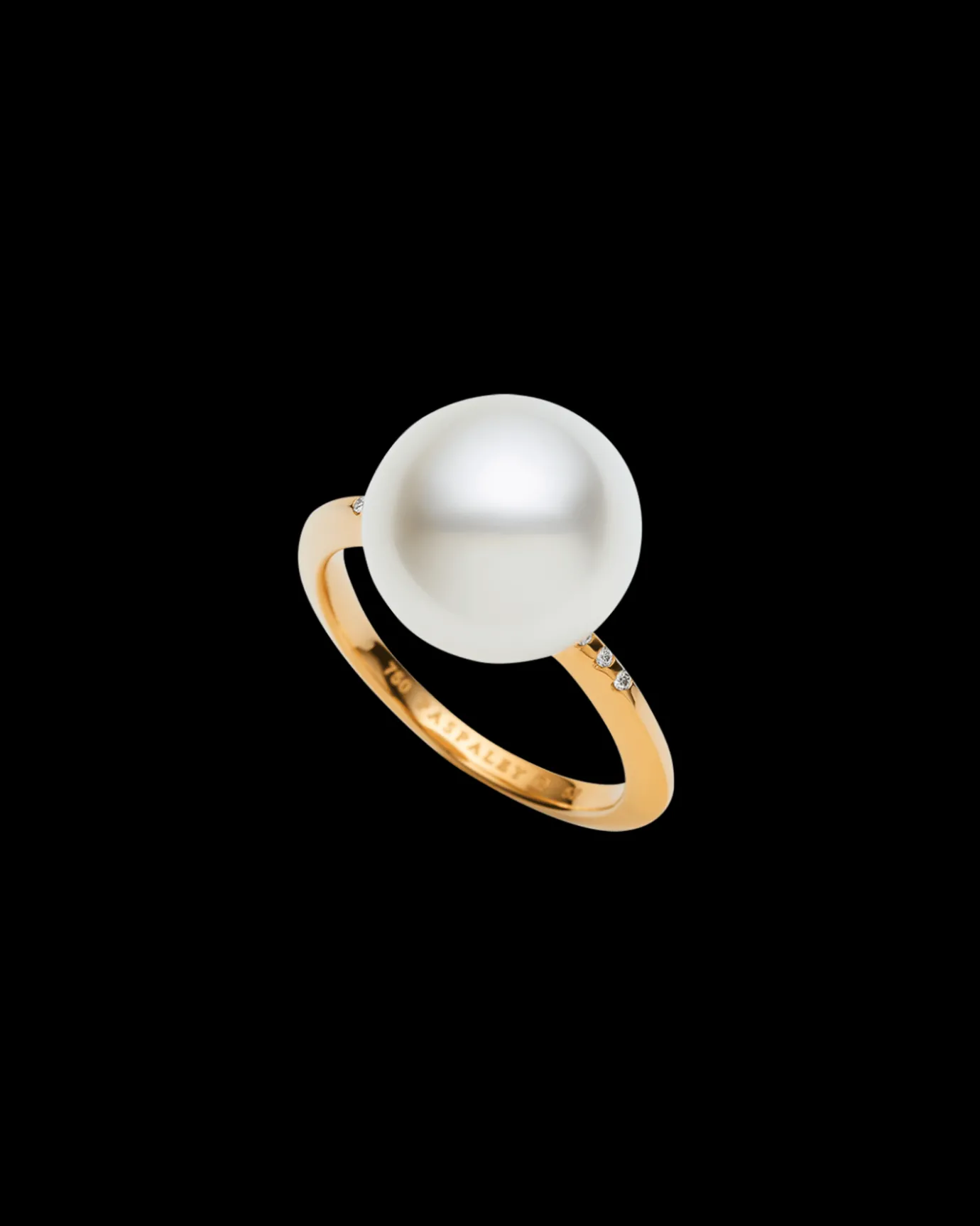 Rings^Paspaley Classic Pearl Ring | 11mm Button Pearl, Diamonds, and Yellow Gold YellowGold