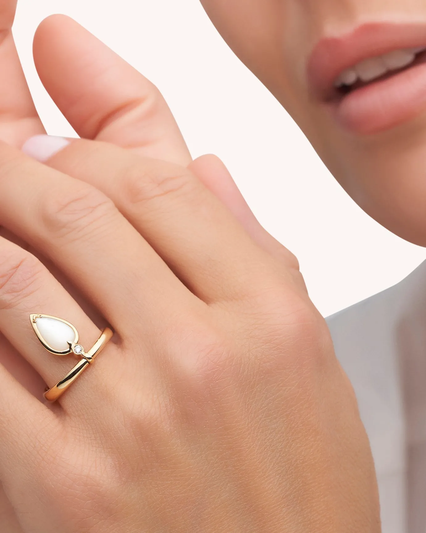 Rings^Paspaley Maxima Ring | Mother of Pearl, Diamond, and Yellow Gold YellowGold